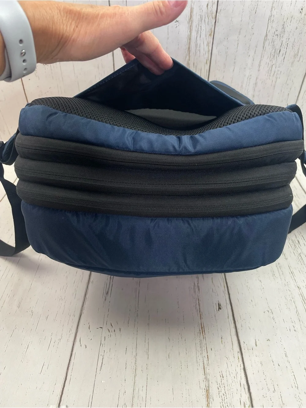 Duchamp London Expandable Travel Carry-On Backpack *Luggage Trolley Sleeve